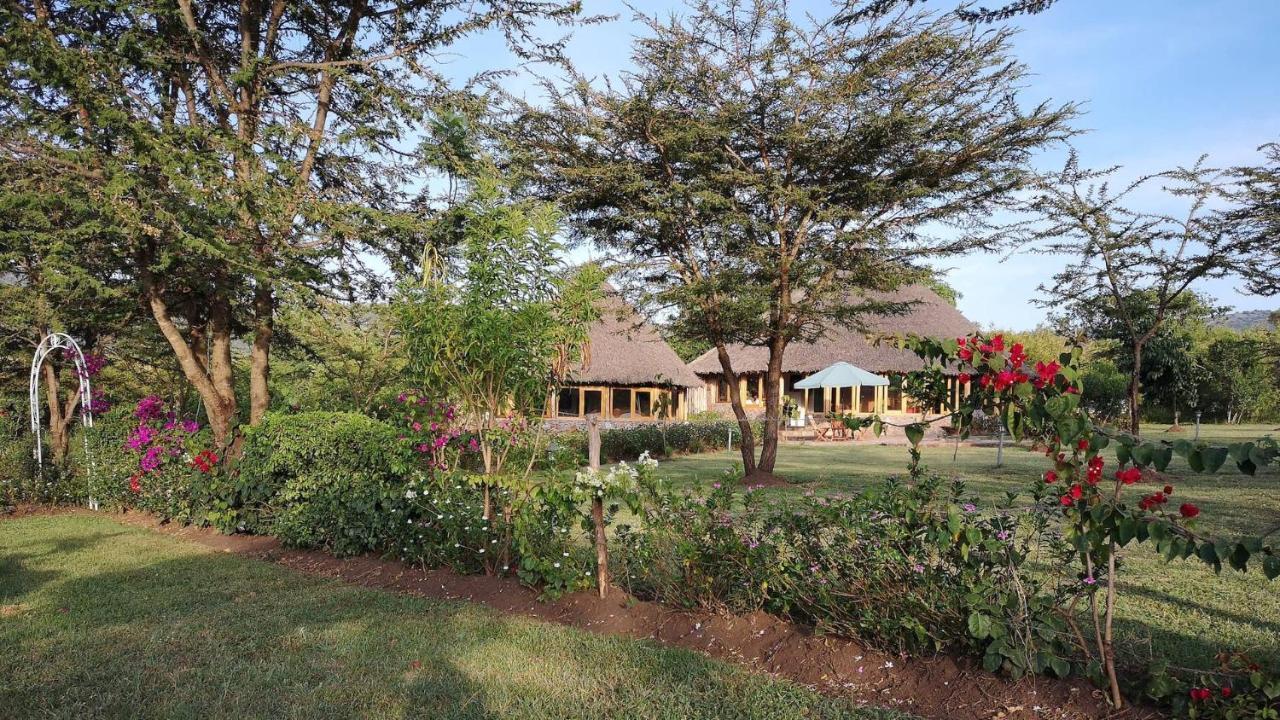 Osero Lodge Ololaimutiek Exterior photo